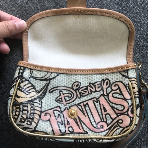Disney Cruise Line DCL Fantasy Dooney & Bourke wristlet clutch - retired! New - Picture 3 of 4